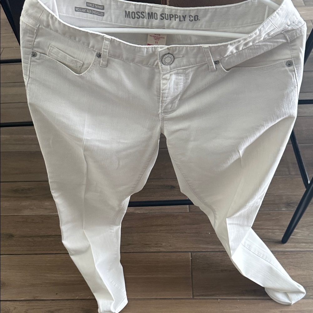 Mossimo Supply Co. Women's White Skinny Jeans